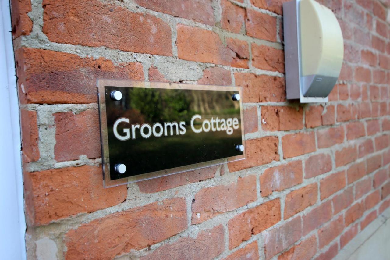 Grooms Cottage Alkham Exterior photo